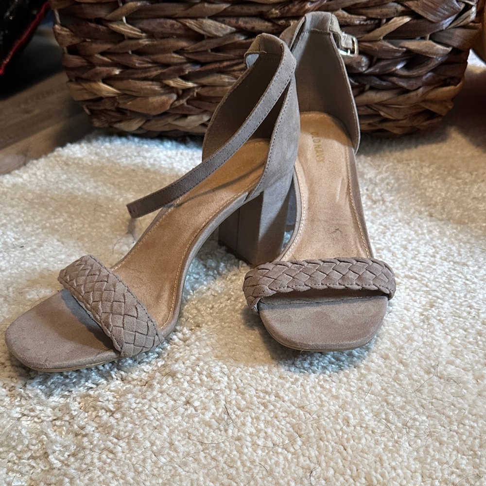 Old Navy Taupe Block Heel Sandals